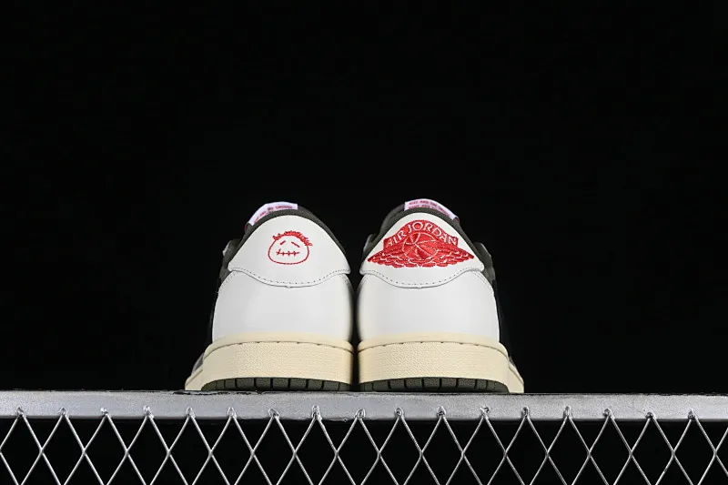 All categories Air Jordan Jordan series basketball shoes Air Jordan 1 Low foreign trade version Travis Scott x Air Jordan 1 Low OG AJ1 Joe 1 undercut low DM7866-200